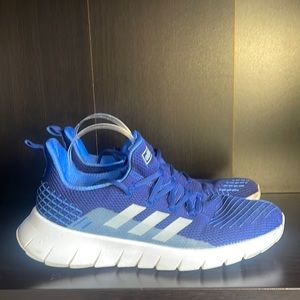 Mens Blue Adidas size 9.5